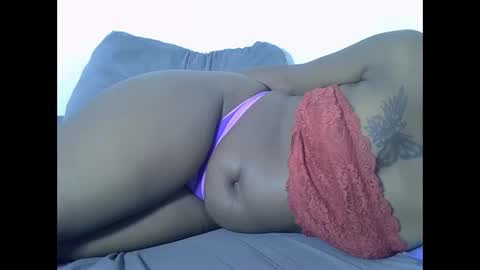 LILIAN online show from February 2, 5:45 pm