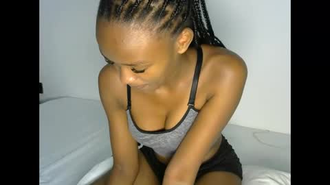 Snapshot of prettyquiny254 chatting on October 15, 5:26 pm prettyquiny254 online show from October 15, 5:26 pm