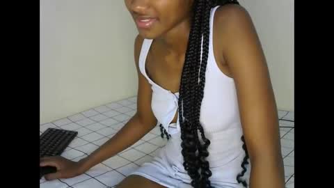 Snapshot of prettyquiny254 chatting on September 29, 10:26 pm prettyquiny254 online show from September 29, 10:26 pm
