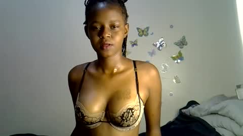 prettytess online show from May 22, 10:46 am