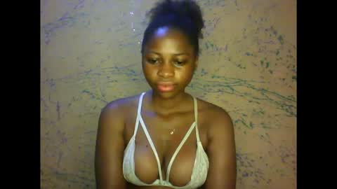 prettyxxpac online show from March 5, 12:06 am