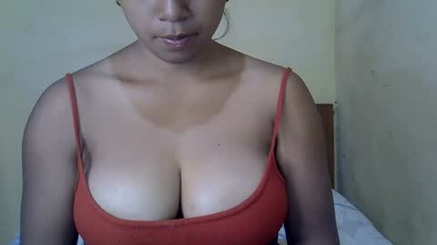 prettyy01 online show from July 26, 8:00 am