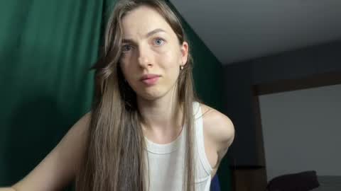 prettyyy_angel online show from April 3, 5:00 pm