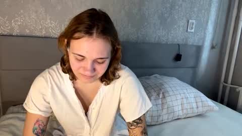 Snapshot of primrosebrabsona chatting on October 13, 8:17 am Anna Vdovoch online show from October 13, 8:17 am