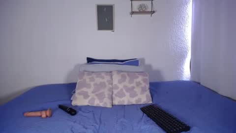 Snapshot of princess_emily69 chatting on September 16, 4:37 pm Emily online show from September 16, 4:37 pm