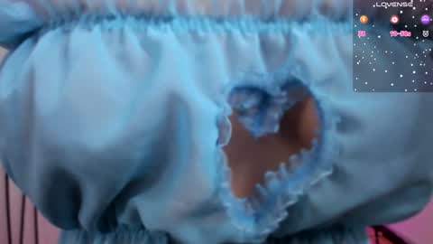 Snapshot of princess_kandy_ chatting on December 20, 6:24 pm evaaa new account Beth online show from December 20, 6:24 pm