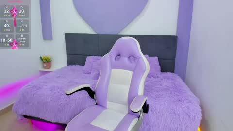 Mia online show from June 9, 2:22 am