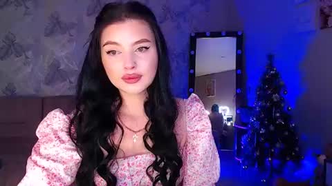 princessamira1 online show from December 11, 8:15 am