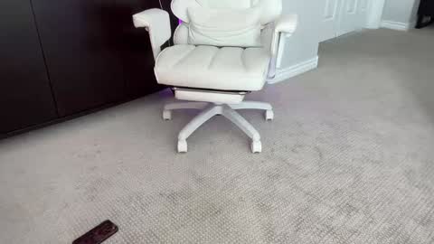 princessbbgirl online show from June 8, 11:37 pm