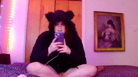 Snapshot of princessblazed444 chatting on October 13, 8:33 pm NOTYOURTYPICALBARBIE online show from October 13, 8:33 pm