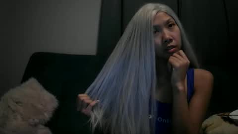 princesskimami online show from December 17, 7:45 am