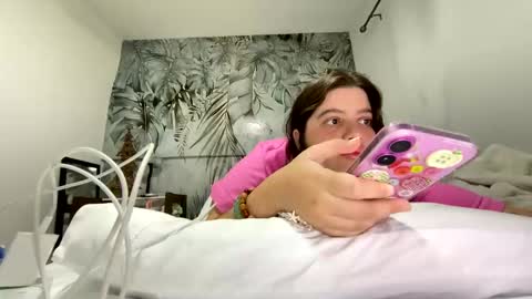 princessviccxo online show from January 6, 7:01 am