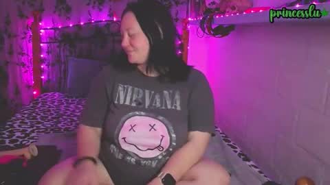 Snapshot of princesslux18 chatting on October 3, 6:35 pm Lux Alot Luxi online show from October 3, 6:35 pm