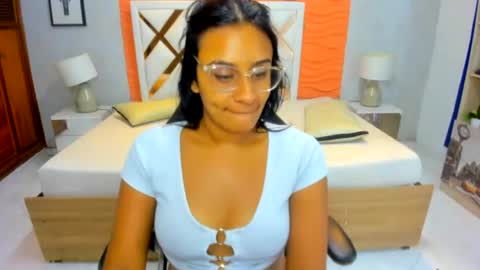 priyastar_ online show from July 25, 9:22 pm