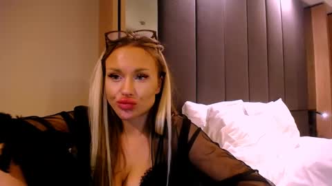 Snapshot of project_barbara chatting on December 26, 12:36 am Barbara online show from December 26, 12:36 am