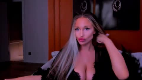 Snapshot of project_barbara chatting on February 26, 10:38 am Barbara online show from February 26, 10:38 am