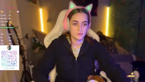 Queen of Pain online show from January 18, 2:35 pm