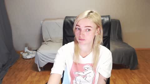 Polly online show from December 17, 12:00 pm