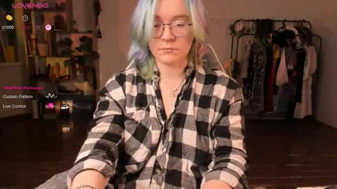 Snapshot of pumbazaebumba chatting on October 2, 4:01 pm Alisa lack of vitamin D online show from October 2, 4:01 pm