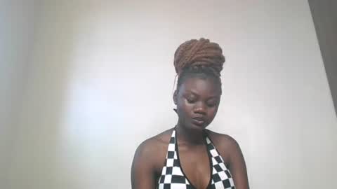 pure_queen1 online show from July 28, 11:17 am