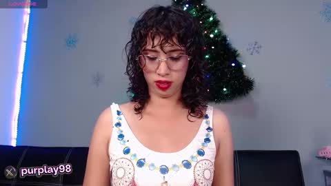 Snapshot of purplay_98 chatting on December 20, 9:28 pm purplay_98 online show from December 20, 9:28 pm