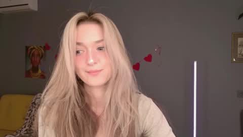 Bella online show from February 24, 5:39 am