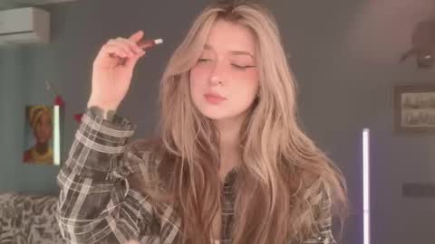 Bella online show from March 25, 5:44 am