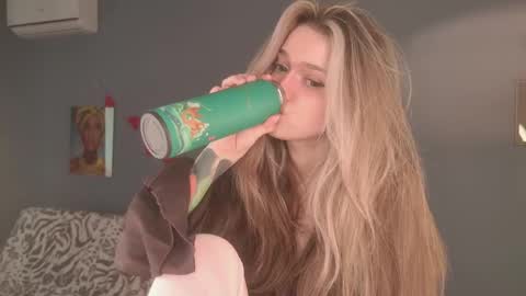 Bella online show from March 27, 8:26 am