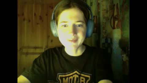 Snapshot of purple_cat55 chatting on February 2, 2:13 pm purple_cat55 online show from February 2, 2:13 pm