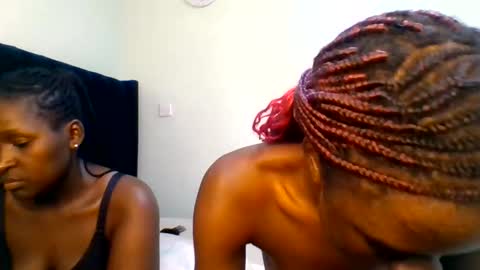 purple_honey1 online show from May 30, 2:20 am