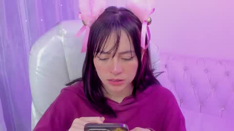 Snapshot of purple_slut_ chatting on February 13, 8:13 pm Anna online show from February 13, 8:13 pm
