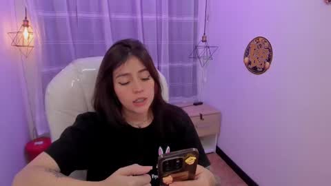 Snapshot of purple_slut_ chatting on March 3, 9:45 pm Anna online show from March 3, 9:45 pm