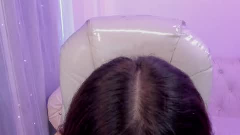 Snapshot of purple_slut_ chatting on February 10, 8:42 pm Anna online show from February 10, 8:42 pm