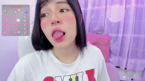 Snapshot of purple_slut_ chatting on December 13, 7:43 pm Anna online show from December 13, 7:43 pm