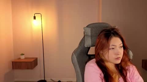 pussy_pikmi online show from December 17, 1:59 pm