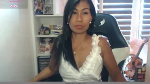 Snapshot of pussycash chatting on March 3, 4:43 am POCCA online show from March 3, 4:43 am