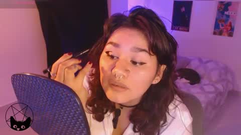 Mari online show from June 11, 2:00 am