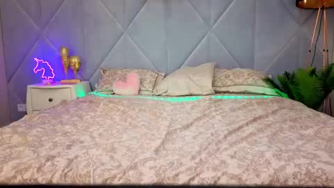 Ellie online show from October 16, 7:22 am