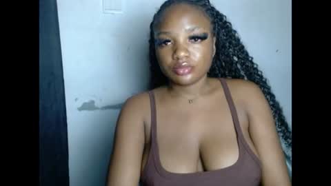 pussyxwetx online show from July 16, 1:21 am