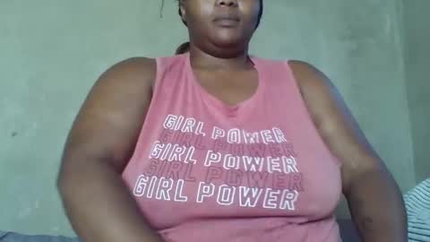 queen2302 online show from March 9, 7:00 am