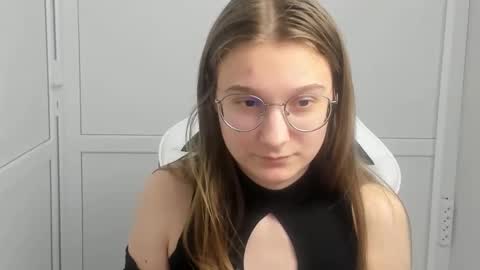 Amelie online show from March 20, 8:41 am