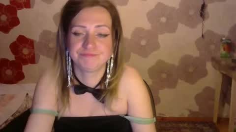 Snapshot of queen_daenerys chatting on September 17, 6:50 pm Queen Daenerys online show from September 17, 6:50 pm