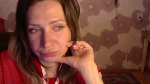 Snapshot of queen_daenerys chatting on September 10, 8:09 pm Queen Daenerys online show from September 10, 8:09 pm