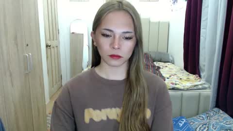 shawny online show from April 12, 2:47 am