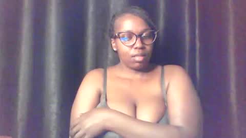 QUEEN online show from June 4, 2:43 pm