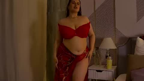 Monica online show from June 19, 6:33 pm