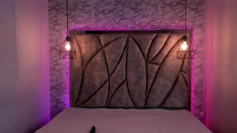   online show from January 30, 11:55 am