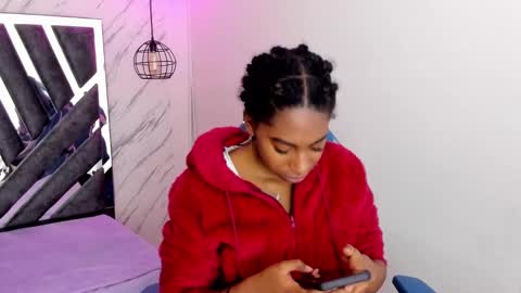   online show from November 13, 12:15 pm