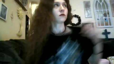 queencrimsonlvx online show from July 14, 10:54 am