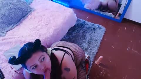 queenfitnnes 82 online show from September 17, 6:39 pm